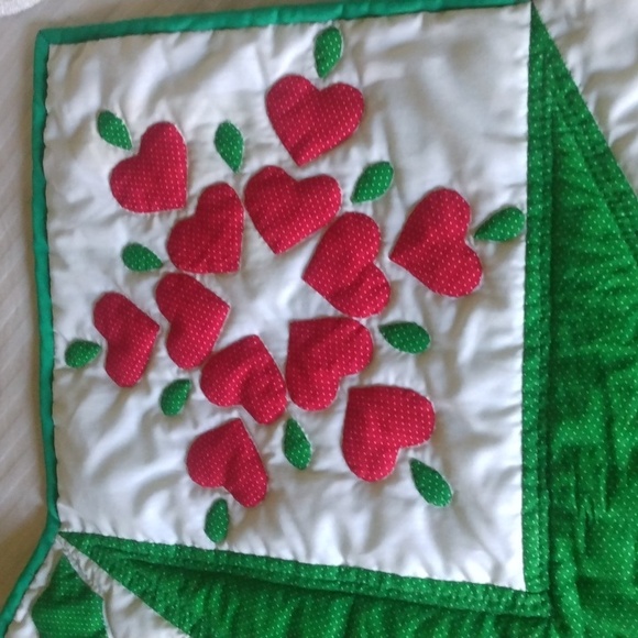 Hand Quilted Bird, Hearts, Bows Christmas Tree Skirt Red n Green - Picture 9 of 13